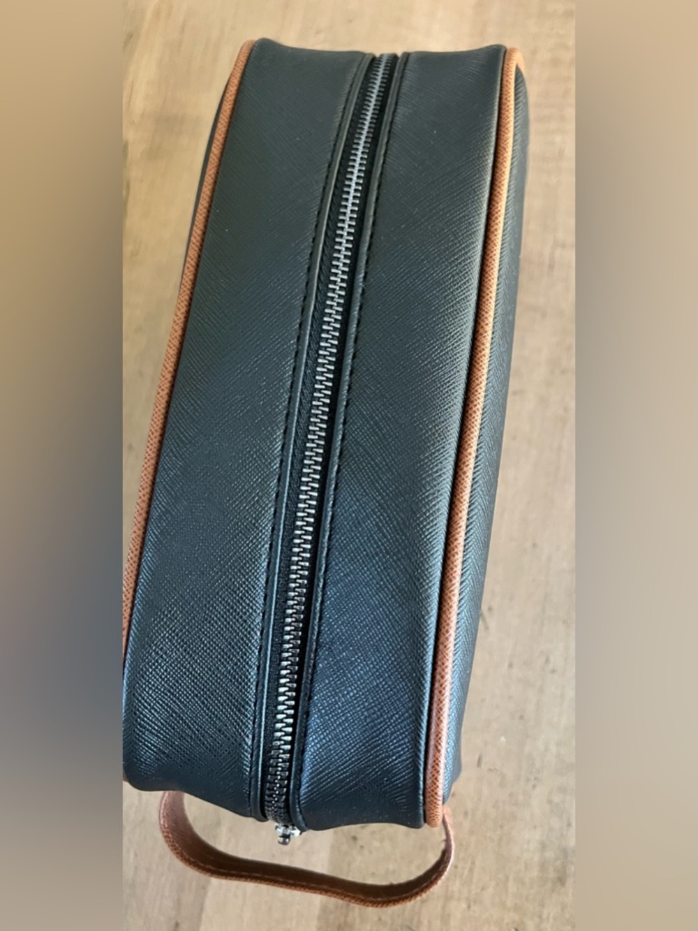 LANVIN Parfums luxury travel amenity kit - Picture 3 of 3